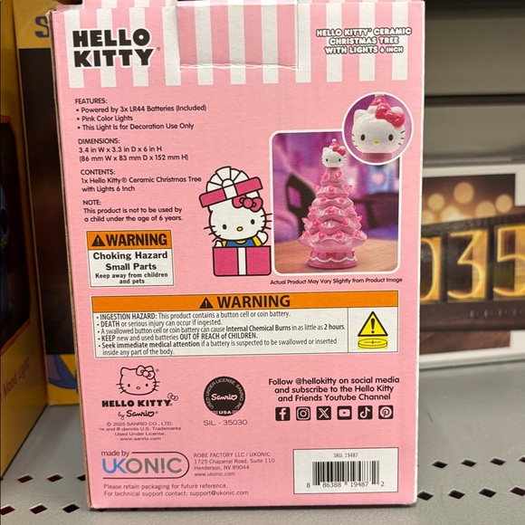 Hello Kitty viral Pink Hello Kitty Christmas tree light up - Picture 4 of 4